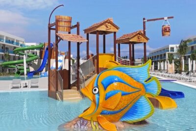 Private Transfer Punta Cana Airport to/from Serenade Punta Cana - Finding your driver quickly: SMS from Julio and a name sign