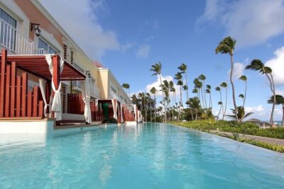 Punta Cana Airport Private Transfer to or from Grand Palladium Bavaro - The Private Ride to Grand Palladium Bavaro (About 17 Minutes)