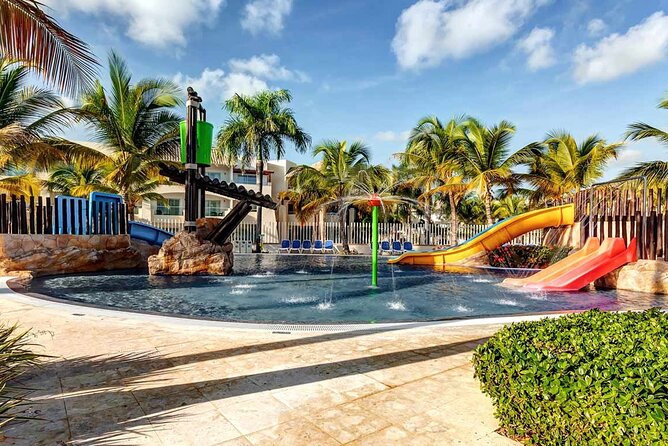 Punta Cana Airport to or from Royalton Splash Private Transfer - Airport Arrival: The Name Sign and the Straight Shot to Royalton Splash