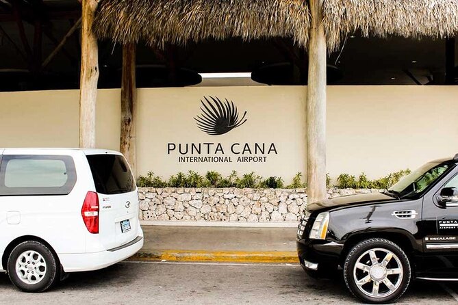 Punta Cana: Exclusive Luxury Transfer Airport to Your Hotel - The ride quality: private, air-conditioned, and comfortable