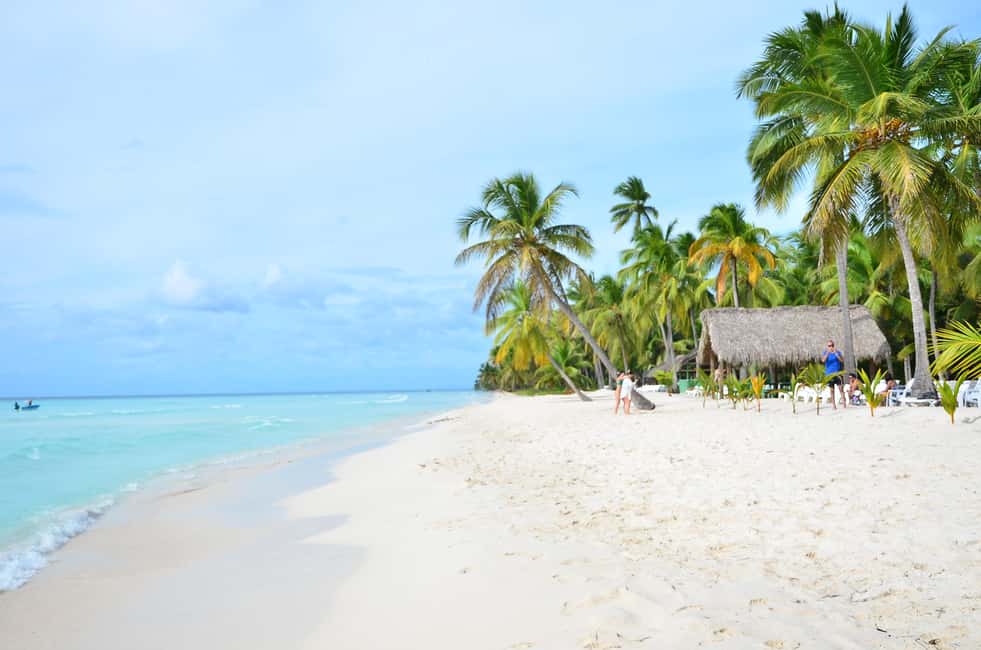 Punta Cana: Exclusive Private Catamaran Tour to Saona Island – VIP Service - Palmilla Natural Pool and Playa Palmilla: Starfish and Sandbar Fun