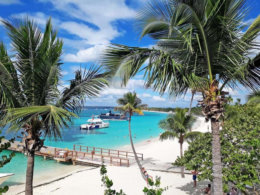 Punta Cana: Full Day Boat Trip to Catalina Island with Lunch - Catamaran Cruise Highlights: La Minitas, Chavón River, and Coastal Views