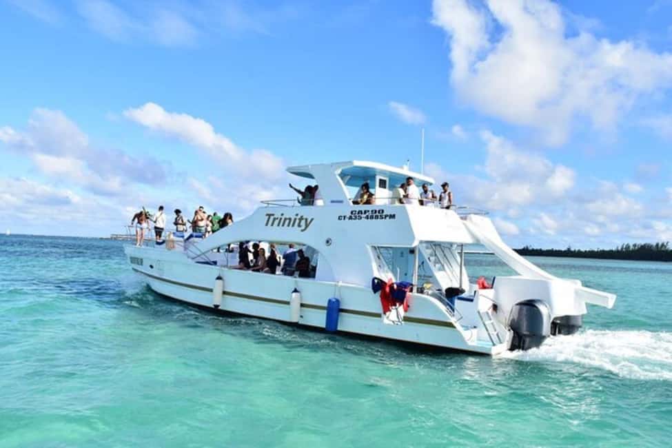 Punta Cana: Hip Hop Party Cruise w/Open Bar (Adults Only) - Key things you’ll notice right away