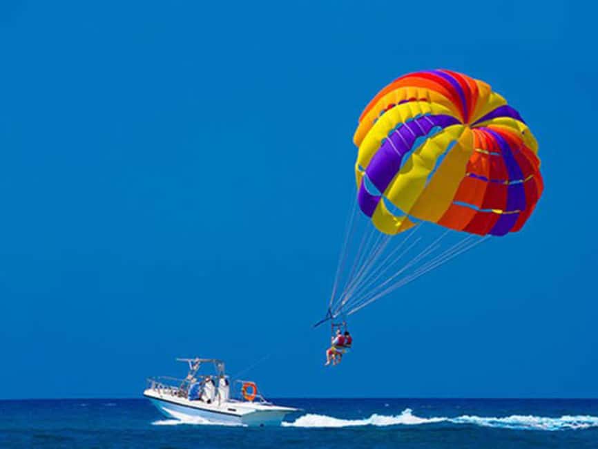 Punta Cana: Parasaling Adventure on the beach - On the Speedboat: the moment right before the canopy opens