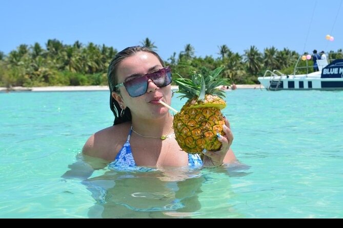 Punta Cana Party Boat (Only Adult) this Couple price - On-board entertainment: music, animation, and tropical drink service