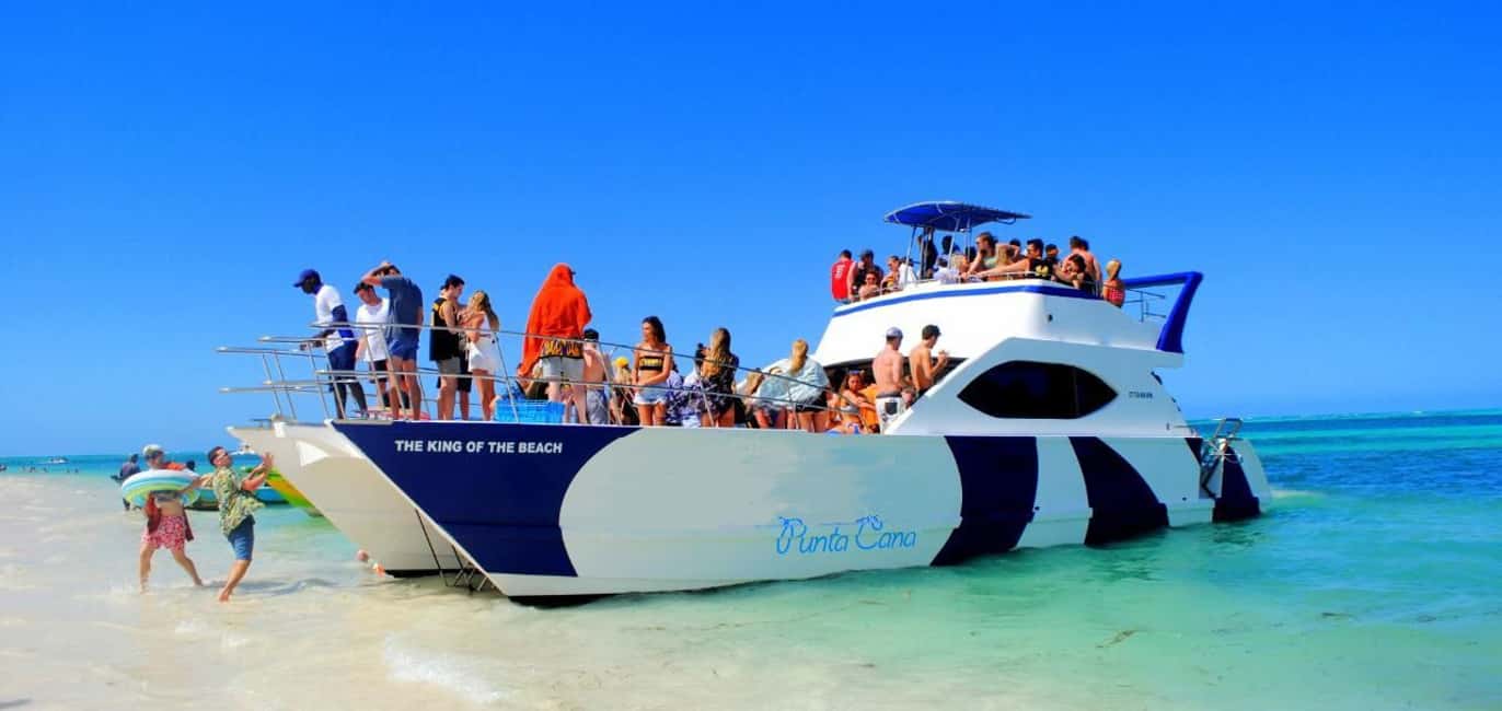 Punta Cana: Party Boat with snorkel and open bar included - Punta Cana party boat: what makes it feel worth it