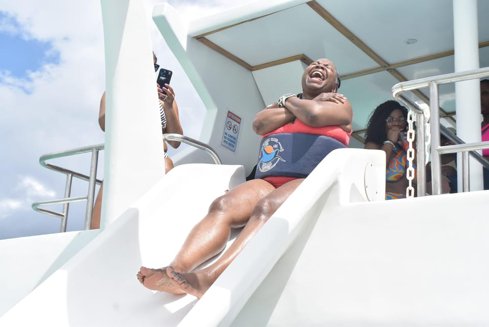 Punta Cana: Party Boat with Snorkeling, Open Bar And Hip Hop - A few smart tips to make your cruise better