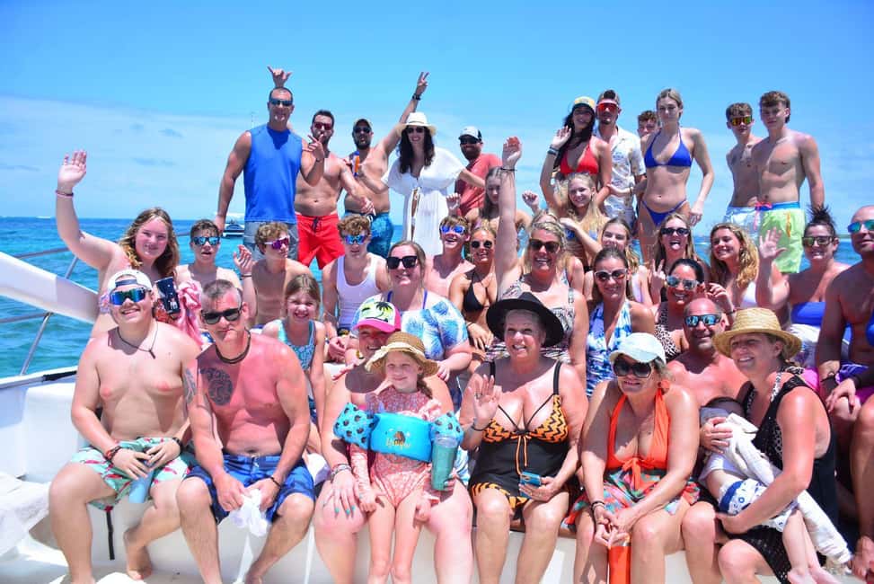 Punta Cana Private Catamaran Cruise, Open Bar & Snorkeling - Languages, music, and what to bring (and not bring)