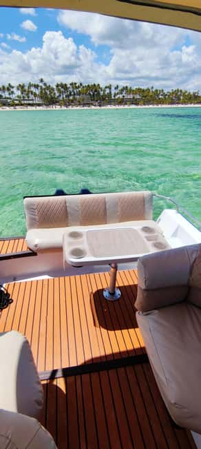 Punta Cana : Private yacht Snorkeling, Lagoon and Wild Beach - Natural pool time with waist-deep water and music