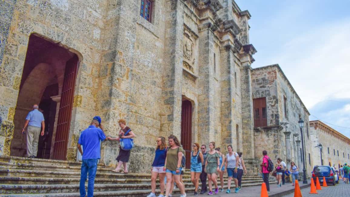 Punta Cana: Santo Domingo - Cultural History - Los Tres Ojos National Park: cenotes with a guide