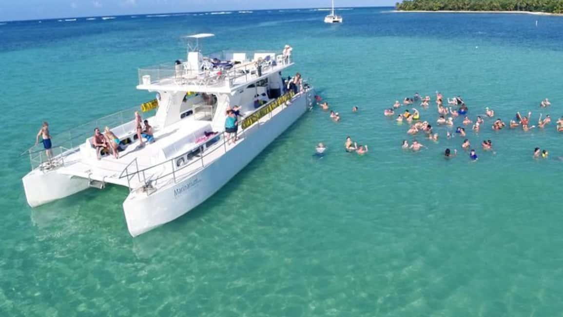 Punta Cana: Saona Islan Full Day With Catamaran and buffet - Guide-led island time: what you gain from having someone local