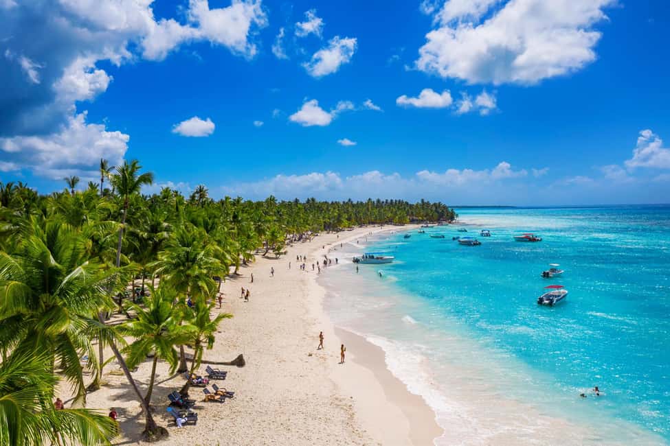 Punta Cana: Saona Island Full-Day Open Bar, Lunch & Transfer - Premium and Exclusive packages: what changes (and why it matters)