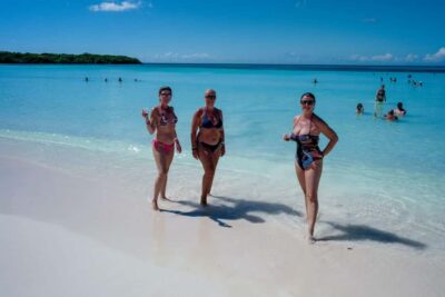 Punta Cana: Saona Island VIP 4 first-class beach and sunset - Getting There: Punta Cana Pickup and Saona-Ready Logistics