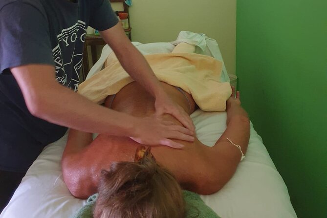 Relaxing massage in Bávaro Punta Cana - The Massage Session: Russian Therapist, Tibet Training, and Intuition