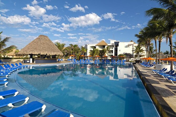 RIU República Airport Transportation - Private Round Trip Shuttle - Why Private Punta Cana Transfers Feel Worth It