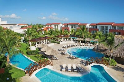 RIU República Airport Transportation - Private Round Trip Shuttle - Arrivals Day: Meet-and-Greet Outside the Arrivals Hall