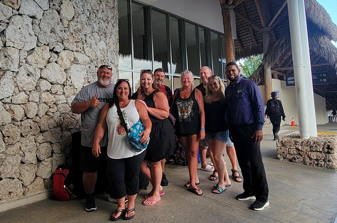 Round-Trip from Punta cana airport to Uvero Alto Hotels - WiFi and air-conditioning: the comfort you’ll notice after the flight