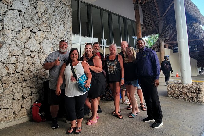Round-Trip from Punta cana airport to Uvero Alto Hotels - Value at $115 per group: when private beats everything else