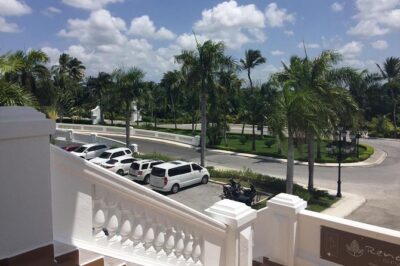 Round Trip Punta Cana Airport Shuttle - How Pickup Works: Signs, Mobile Tickets, and Hotel Zones