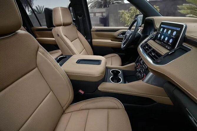 Roundtrip VIP transfers from Punta Cana to uvero alto and bavaro - Punta Cana Airport Pickup at 6:00 am: What You Can Expect