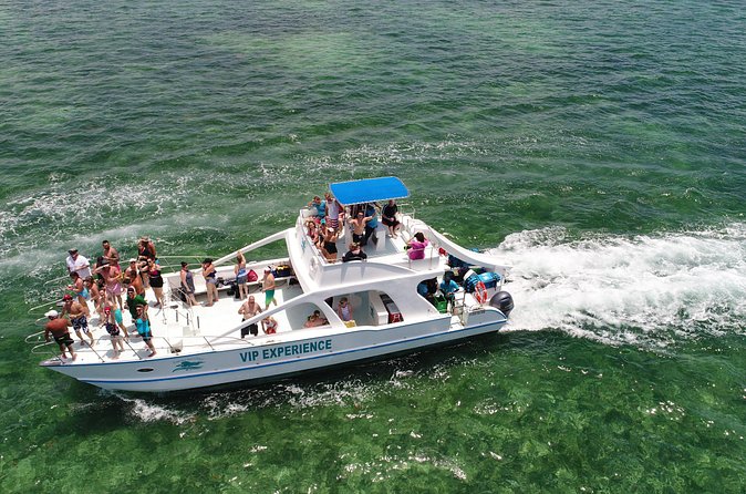 Sabina del Mar Party Boat VIP - Photo Packages and Souvenir Costs You’ll Want to Know Up Front