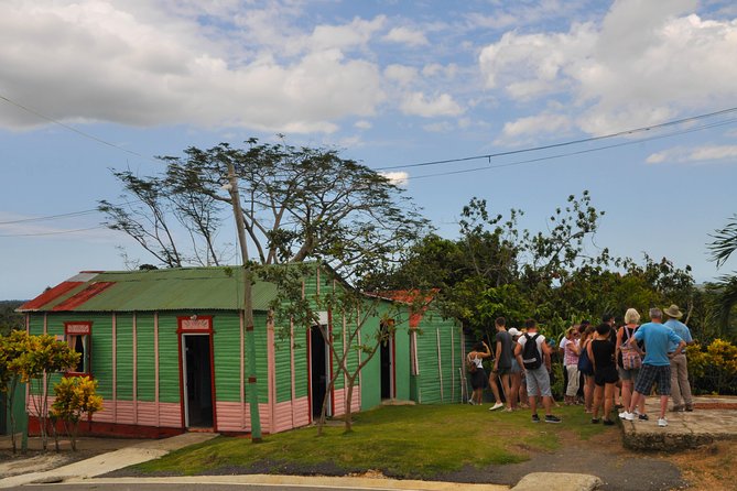 Safari Supreme Full Day Outdoor Adventure Punta Cana - Cacao Plantations, Coffee and Chocolate Tasting, and the Cigar Rolling Demo