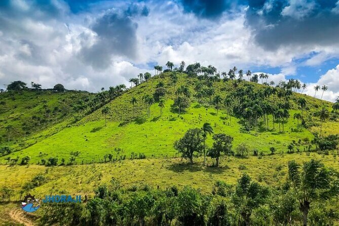 Safari tour with Jhoraji : mountain rivers and local market - Tobacco factory and art school: craft with a practical purpose