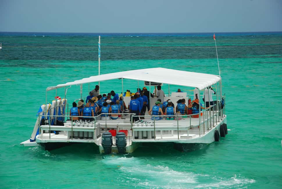 Sailing Splash Tour Speedboat, Snorkel, and Catamaran - Catamaran Cruise and Lunch on the Ocean Platform