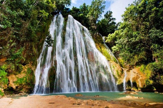 Samana+Baracardi Island Tour And Lemon Jump From PUJ - Samana town walk: colorful houses and a human-scale break