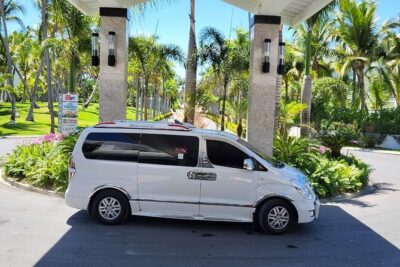 Santo Domingo Airport and Paradisus Grand Cana Private Transfer - The meet-and-greet: how you avoid the airport maze