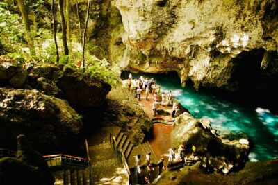 Santo Domingo Full Day Tour From Punta Cana with Lunch & Cenote - Faro a Colón and the Presidential Palace: quick viewpoints that give context