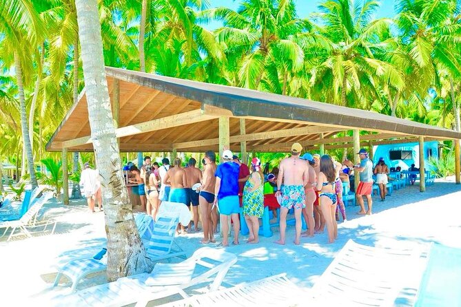 Saona Island Adventure: Natural Pool & All-Inclusive Drinks - Duration and comfort: does 6 hours feel right for your vacation?