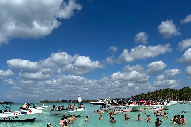 Saona Island and Chavon River Tour with Lunch and Drinks - Lunch, Drinks, and Private Beach Time: The Comfort Part