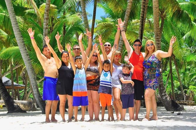 Saona Island Catamaran Cruise Experience (All Inclusive) - Snorkeling and the natural ocean pool swim: the best payoffs