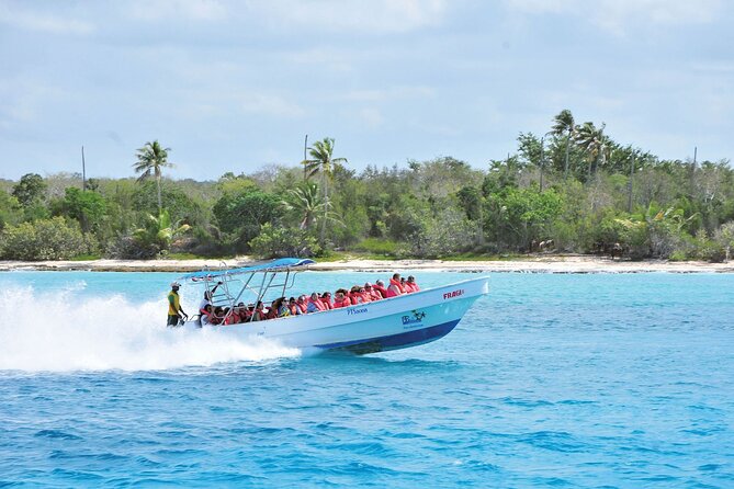 Saona Island Day Trip From Punta Cana with Lunch and Open Bar - Food and open bar: what’s included, what you’ll pay for