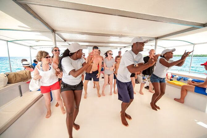 Saona Island Day Trip From Punta Cana with Lunch and Open Bar - Who this tour fits best (and who should think twice)