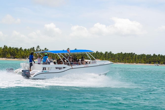 Saona Island Day Trip + Lobsters & Wine Included - Lobster, wine, and the drinks-forward lunch