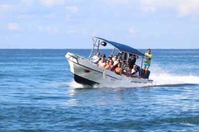Saona Island Sailing Tour - All Inclusive - Playa Bayahibe Stop: Boarding, the Quick Port Moment, and What to Watch