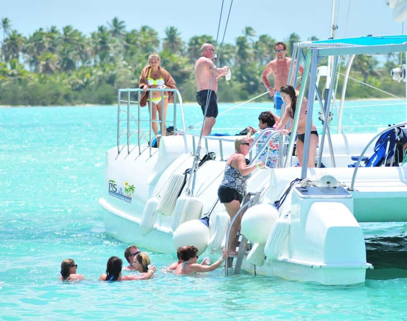 Saona island small group boat with water slide with lunch - The Boat Ride with Waterslide and Drinks: fun on the water, not just a ride