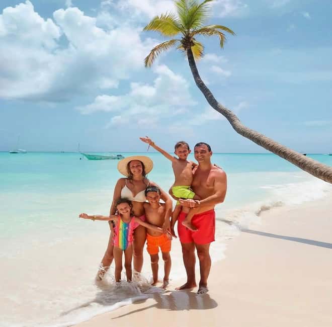 Saona Island Tour All Inclusive Speedboat and Catamaran - La Altagracia Arts & Crafts Market: The Quick Culture Pause