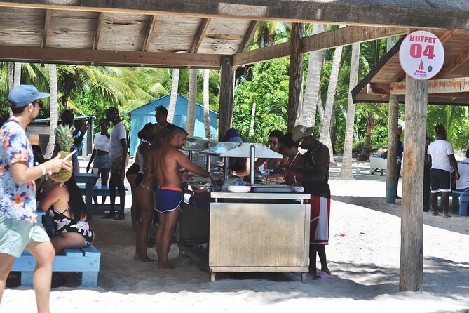 Saona Island Tour – Caribbean All Inclusive Escape - Lunch Under the Palms: Dominican Food and Included Drinks