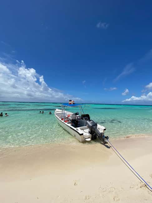 Saona Island VIP: 4 Beaches , Mano Juan & Canto de la Playa - Key things you’ll notice on this Saona VIP day