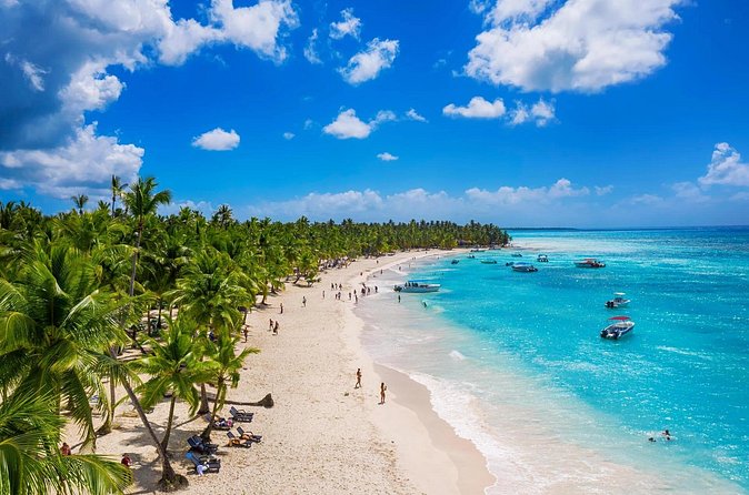 Saône Deluxe Platinum Island - The Natural Pool and starfish: how to enjoy the classic sandbank moment
