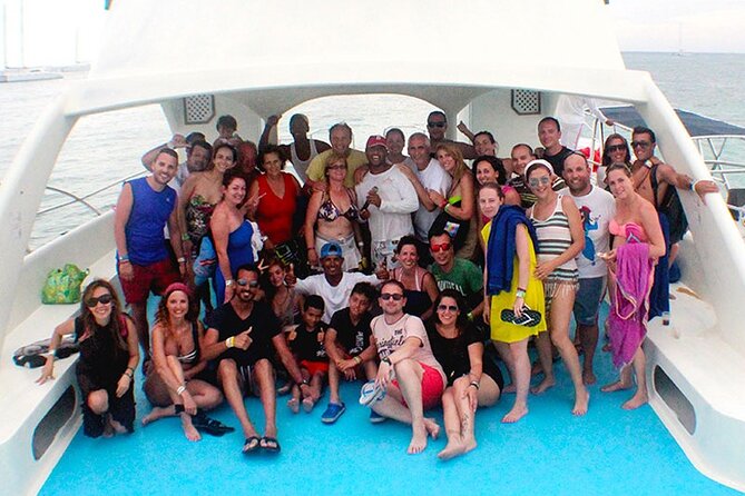 Saône Island from Punta Cana Catamaran, Natural Pool and Lunch - From your hotel to Bayahibe: the long road part