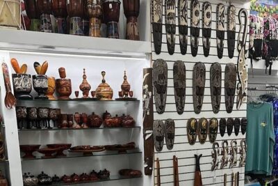 Shopping or souvenirs in Plaza Bávaro - Price and value: $5 buys transport, not souvenirs