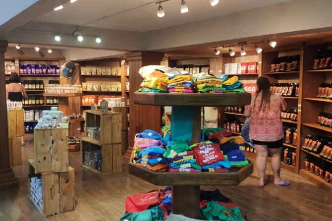 Shopping Tour In Don Lucas Cigar Factory, Rum tasting, Cocoa factory, Souvenirs - The 2-to-3 Hour Route: How the Time Really Feels