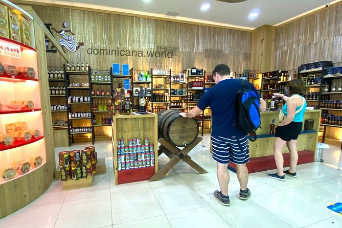 Shopping tour Punta Cana rum cigars coffee larimar chocolate souvenirs mamajuan - Entering Bella Mare: The one-roof Dominican culture focus