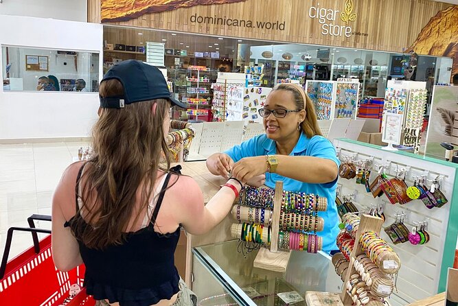 Shopping tour Punta Cana rum cigars coffee larimar chocolate souvenirs mamajuan - Arts, pottery, and local souvenirs: What you can realistically expect