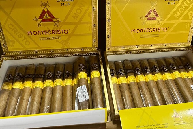 Souvenirs of Rancho Real cigars - Shopping tips so you get the good souvenirs (not just the loud ones)