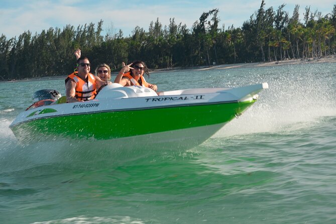 Speedboat Adventure to Snorkeling Spot and Natural Pool - Speedboat time in Punta Cana: taking the wheel, staying relaxed